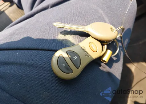 2004 Jeep Grand Cherokee Laredo/Columbia/Freedom z USA, uszkodzony, nr VIN 1J4GW48S24C357110